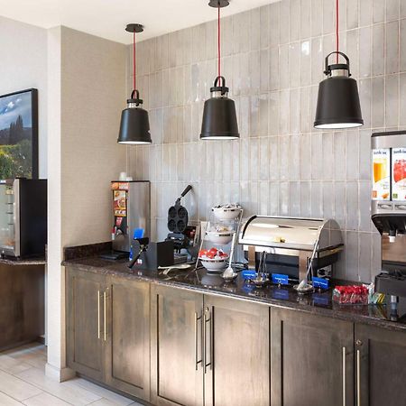 Best Western Holiday Hills Coalville Екстер'єр фото