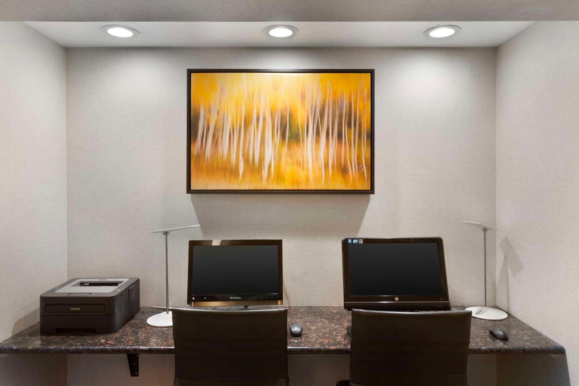 Best Western Holiday Hills Coalville Екстер'єр фото