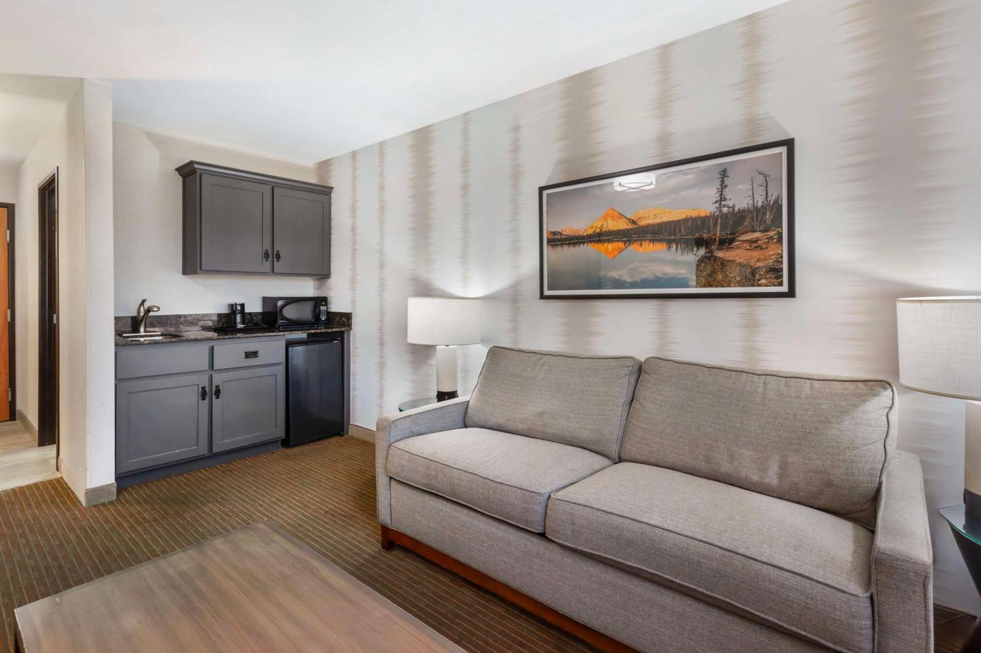 Best Western Holiday Hills Coalville Екстер'єр фото
